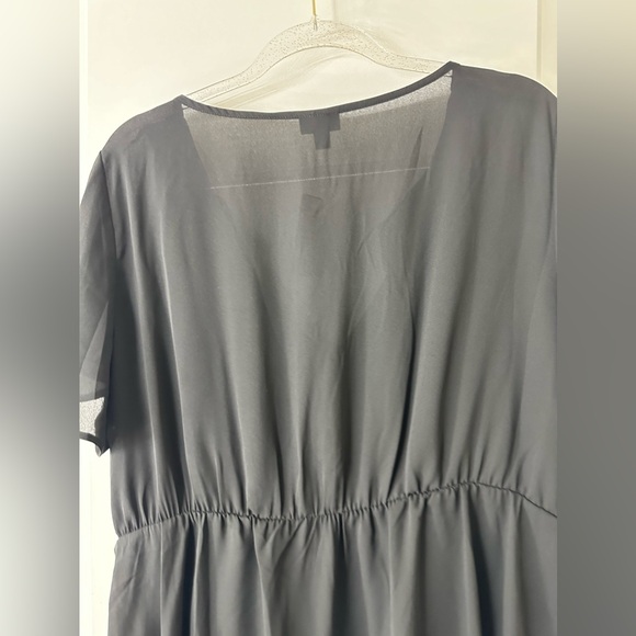 Torrid ruffles vneck blouse - Picture 3 of 5